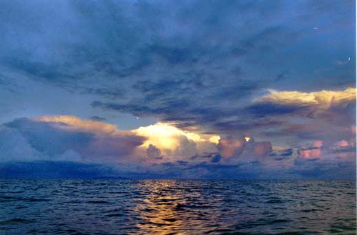 Nuvole minacciose, Isole Togian